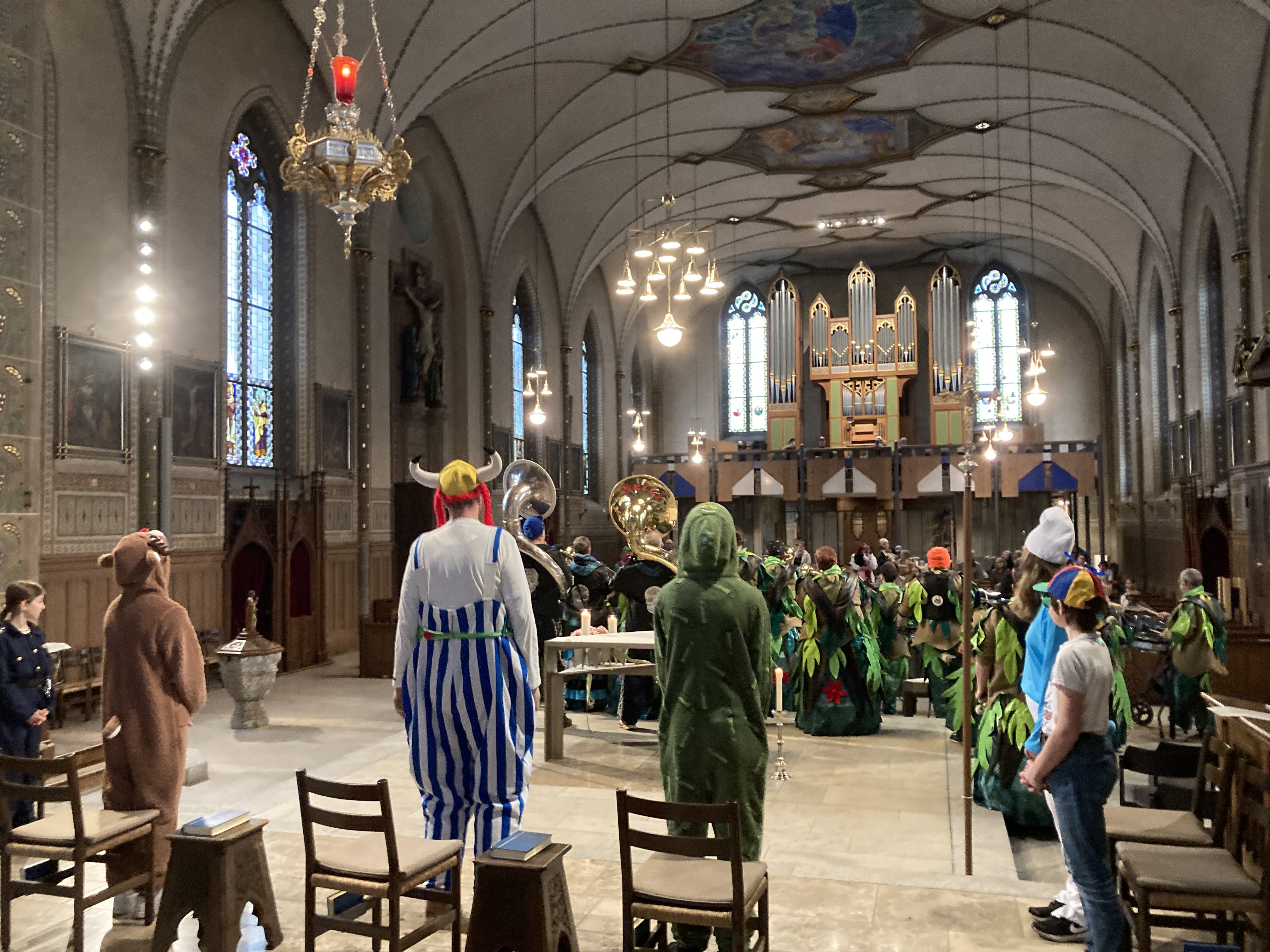 Fasnachtsgottesdienst mit Guggenmusik Gämselibögg