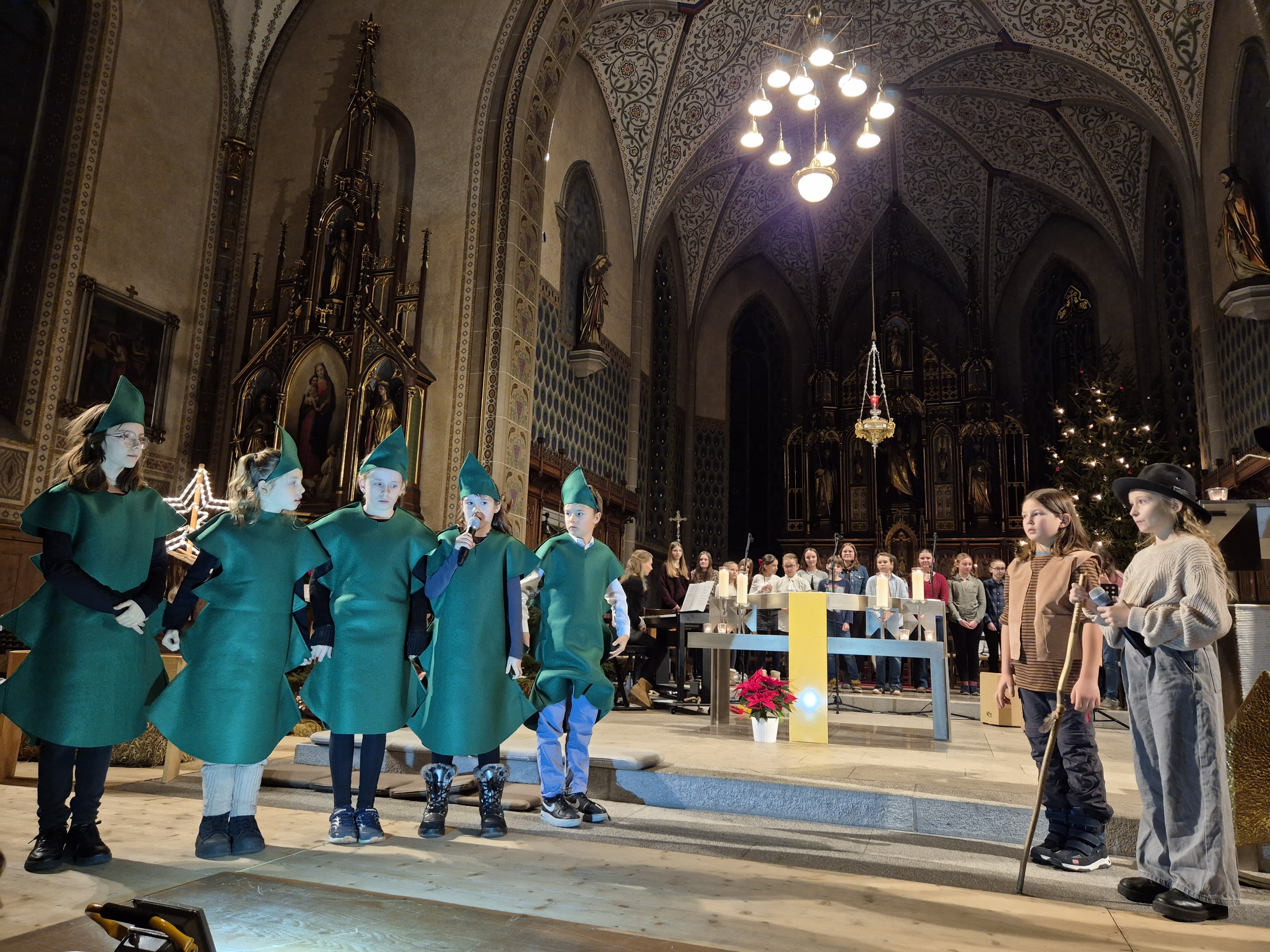 Krippenspiel "Oh Tannenbaum"